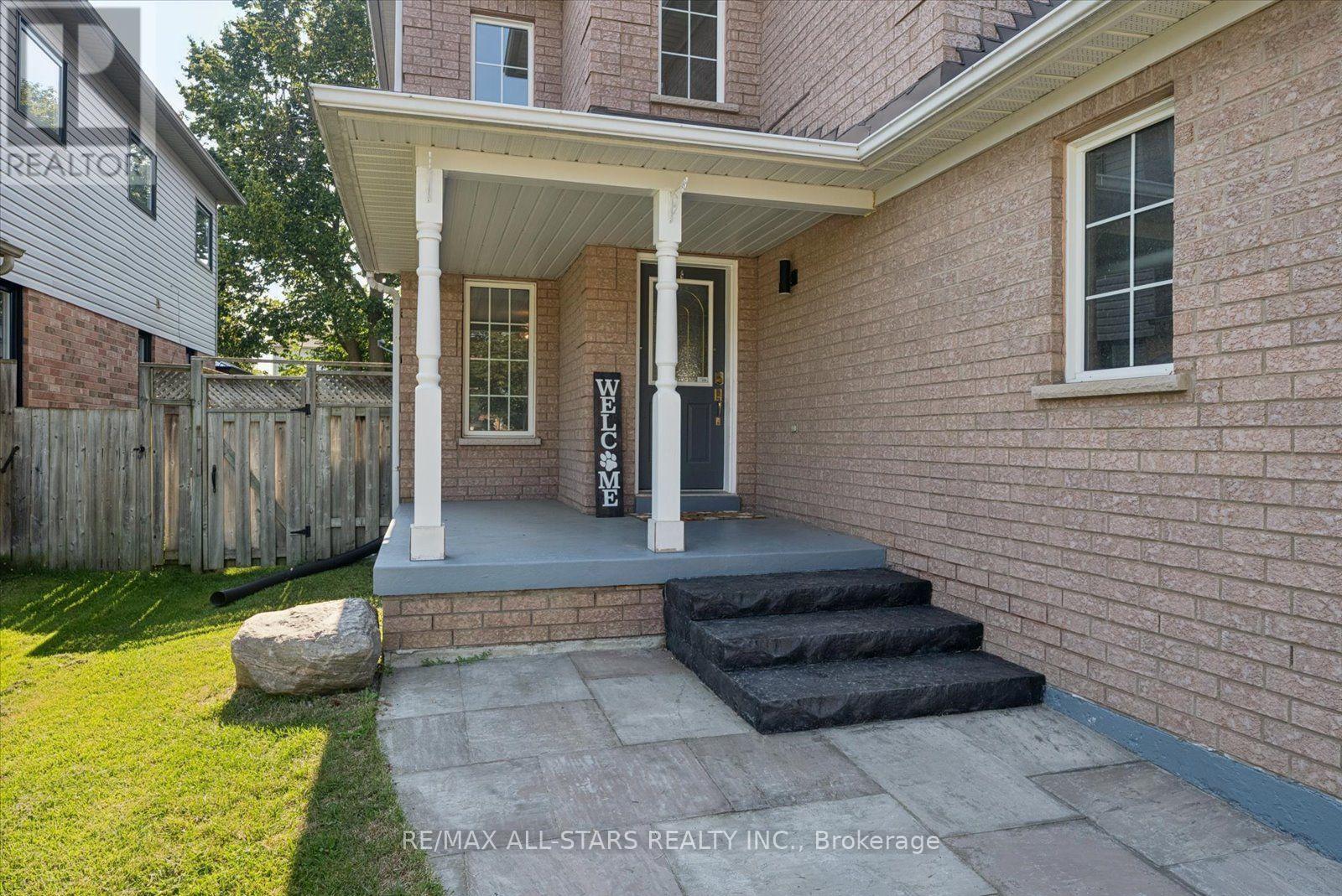 36 Burnaby Drive, Georgina, Ontario  L4P 3Z1 - Photo 3 - N13640794