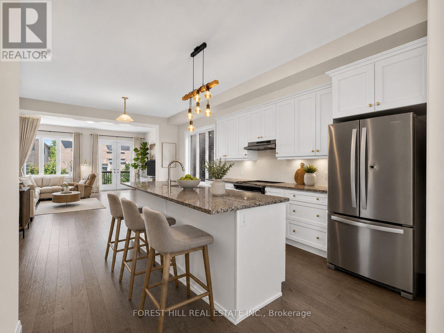 62 Hesperus Road, Vaughan, Ontario  L4J 0K3 - Photo 3 - N13640812