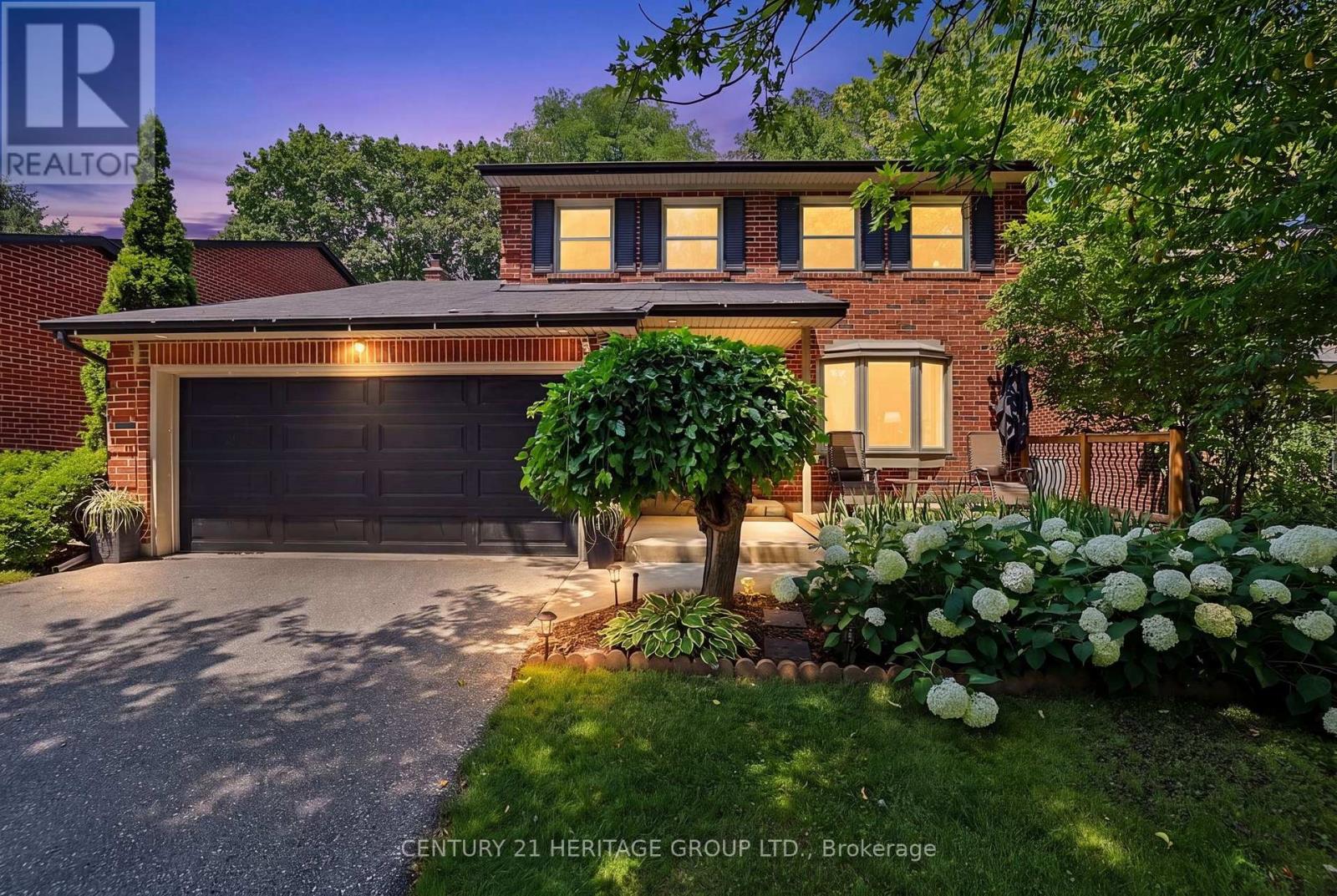 214 LANCASTER AVENUE, Newmarket, Ontario