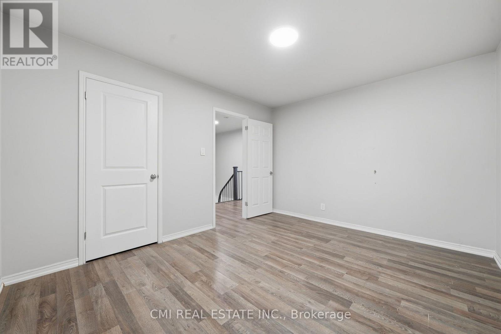 39 Camrose Drive, Georgina, Ontario  L4P 3L6 - Photo 17 - N13640922