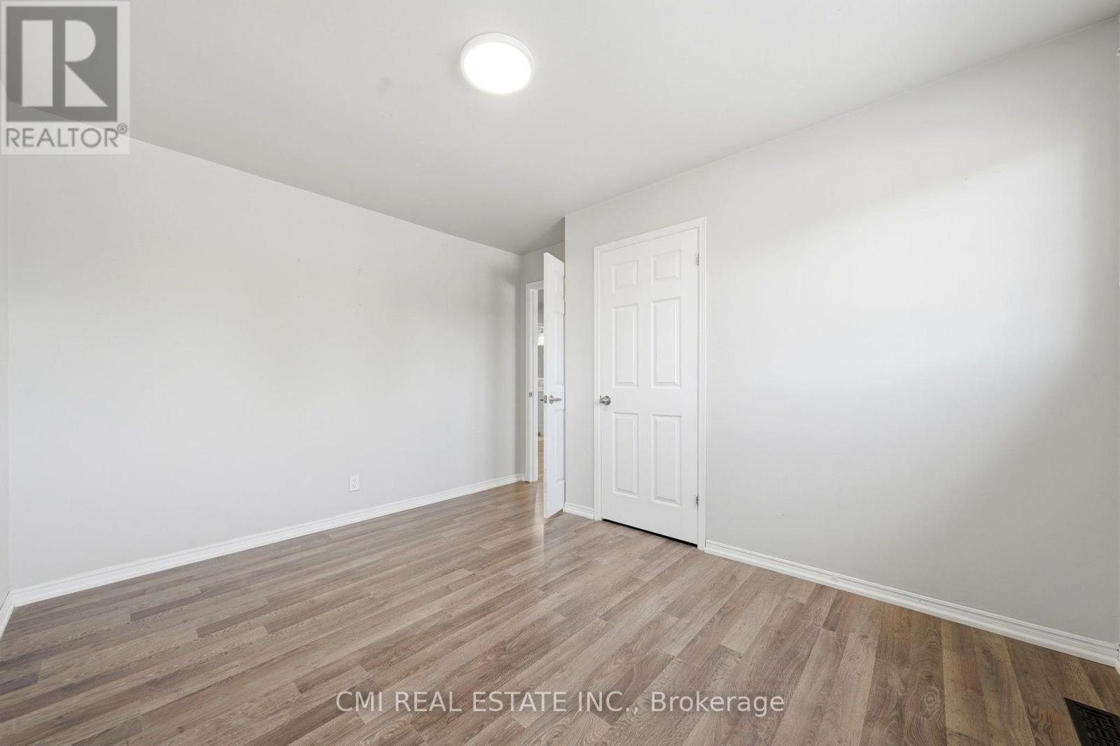 39 Camrose Drive, Georgina, Ontario  L4P 3L6 - Photo 22 - N13640922