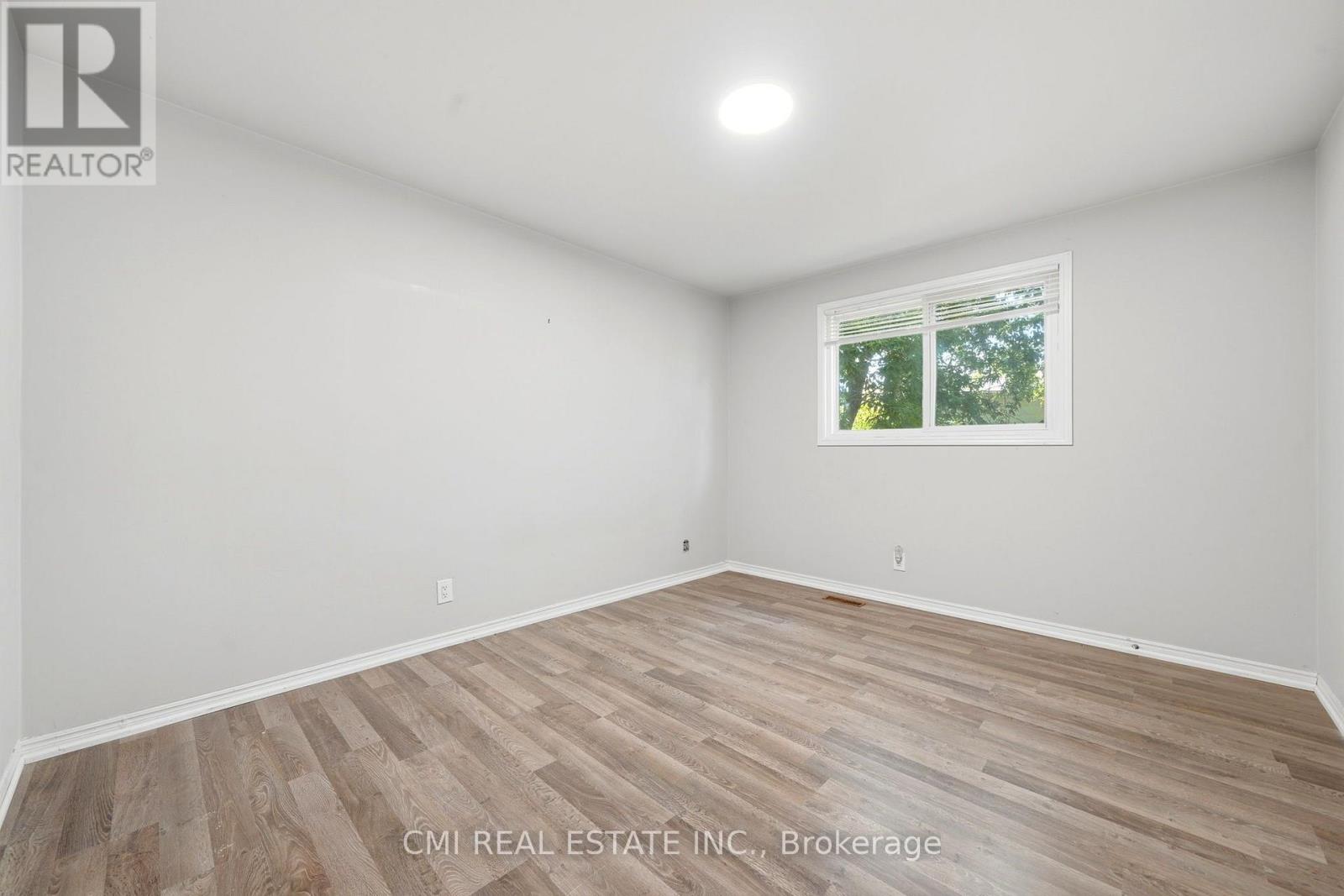39 Camrose Drive, Georgina, Ontario  L4P 3L6 - Photo 23 - N13640922