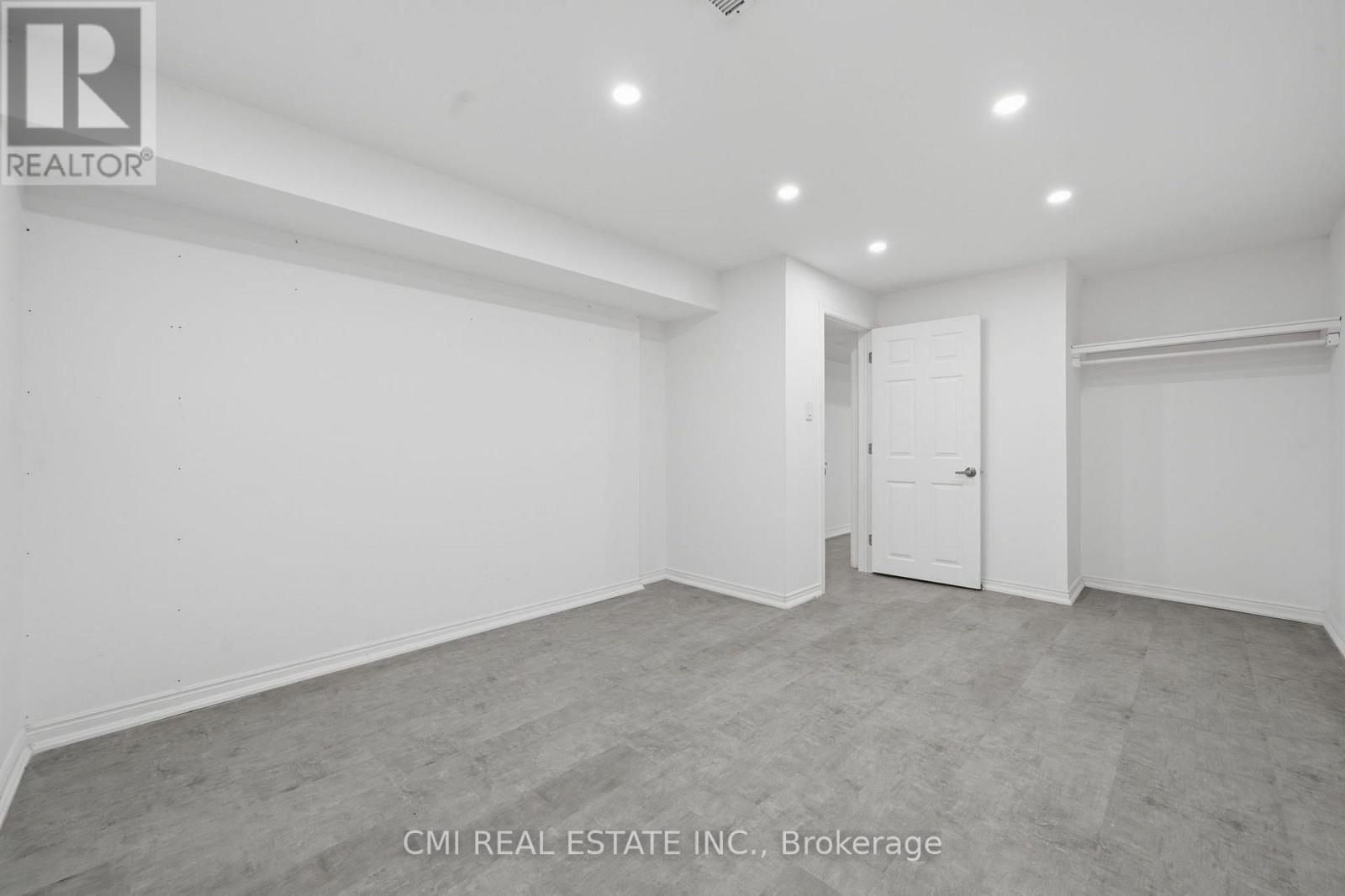 39 Camrose Drive, Georgina, Ontario  L4P 3L6 - Photo 32 - N13640922