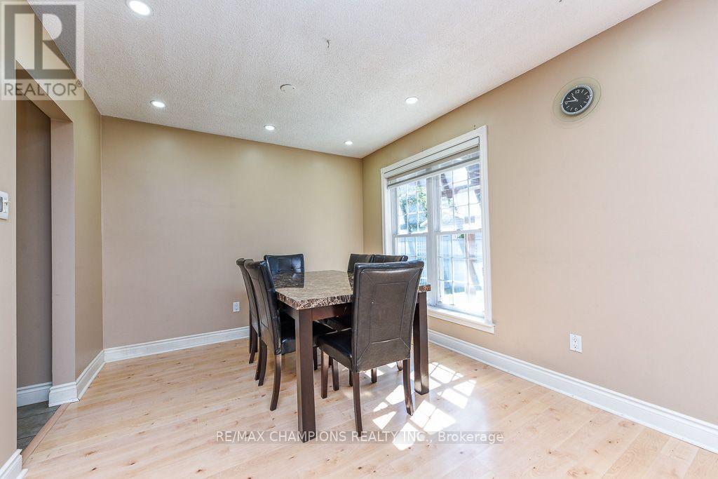 163 Simmons Boulevard, Brampton, Ontario  L6V 3Y2 - Photo 13 - W13640834