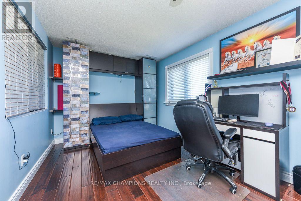163 Simmons Boulevard, Brampton, Ontario  L6V 3Y2 - Photo 33 - W13640834