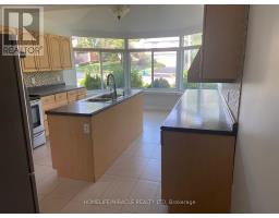 MAIN FLOOR - 25 THORNRIDGE CRESCENT, Kitchener, Ontario