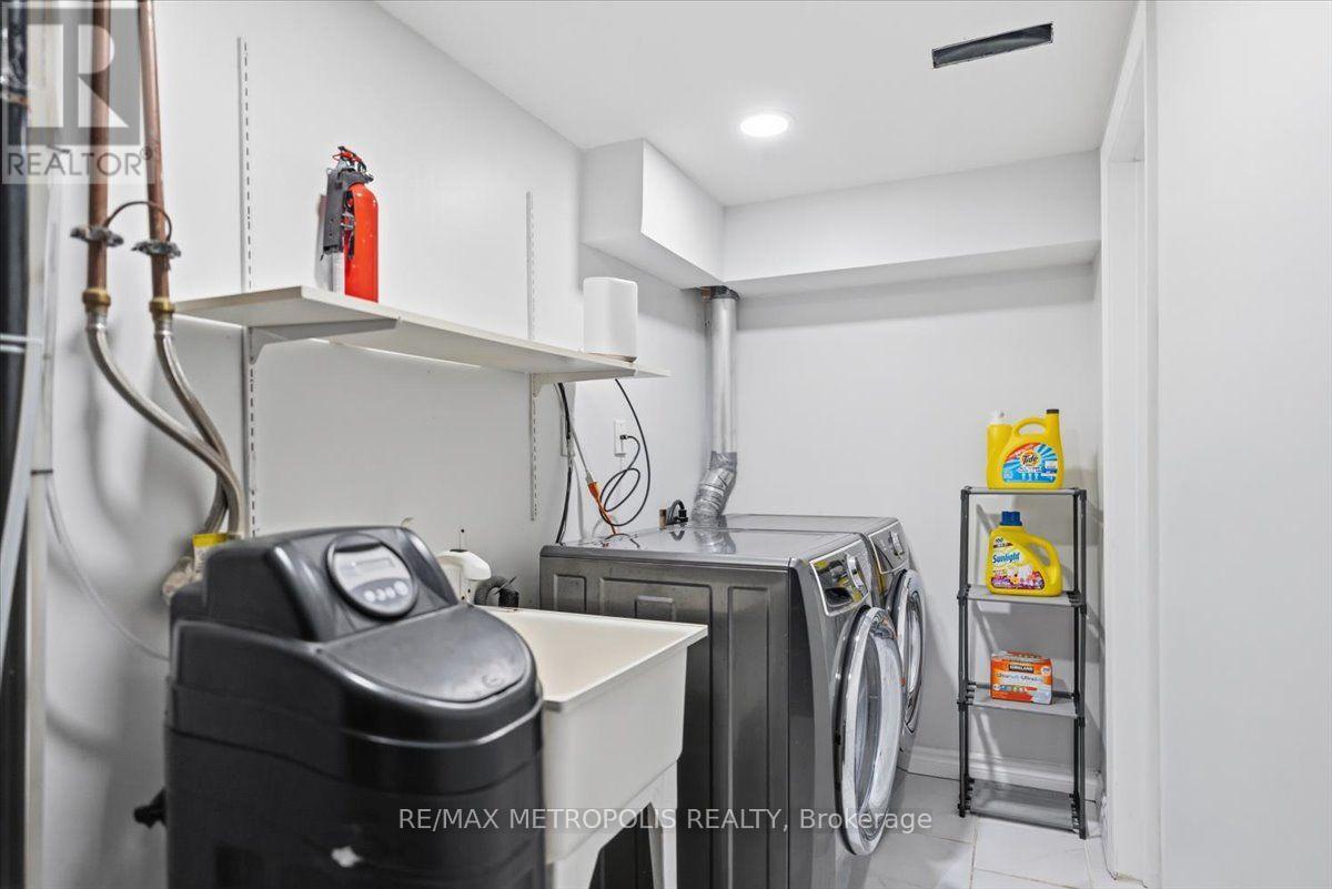 615 Dogwood Lane, Waterloo, Ontario  N2L 4Y2 - Photo 32 - X13640852
