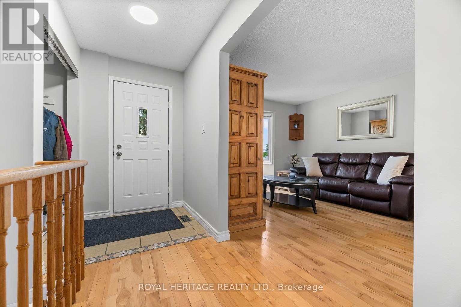 535 Cardinal Drive, Peterborough, Ontario  K9L 1X8 - Photo 3 - X13640900