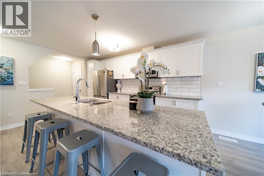 115 South Creek Drive Unit# 11, Kitchener, Ontario  N2P 0H2 - Photo 4 - 40852924