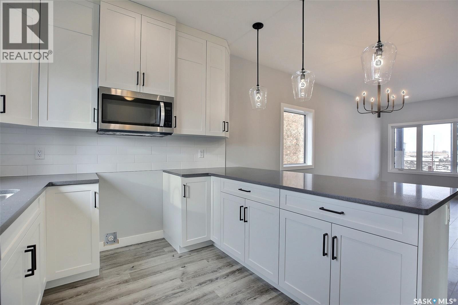 2956 Green Turtle Road, Regina, Saskatchewan  S4V 4G4 - Photo 11 - SK044538