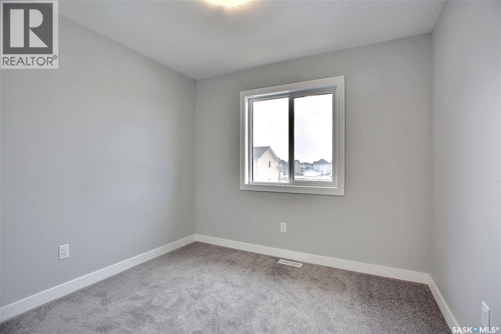 2956 Green Turtle Road, Regina, Saskatchewan  S4V 4G4 - Photo 14 - SK044538