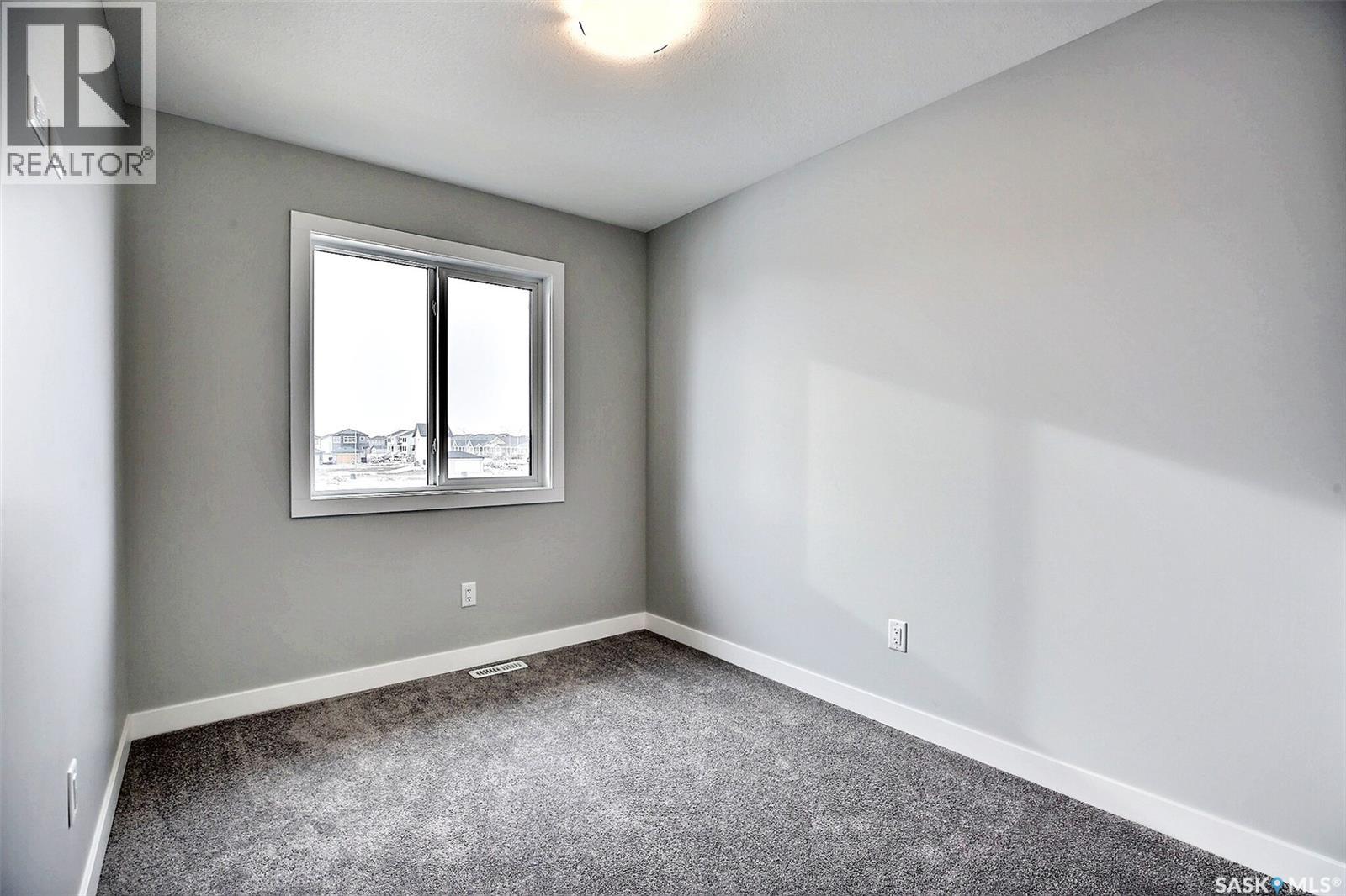 2956 Green Turtle Road, Regina, Saskatchewan  S4V 4G4 - Photo 16 - SK044538