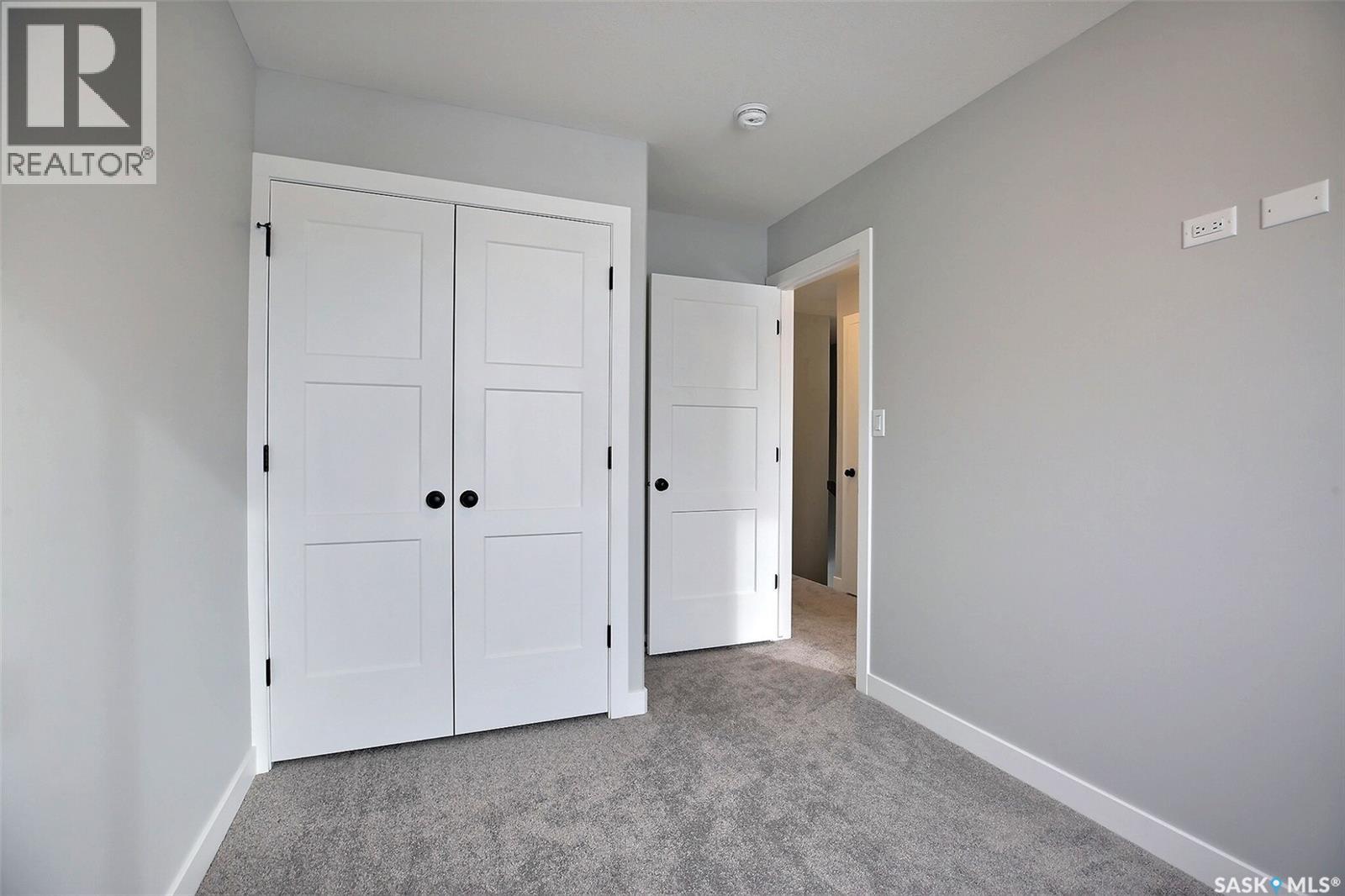 2956 Green Turtle Road, Regina, Saskatchewan  S4V 4G4 - Photo 17 - SK044538