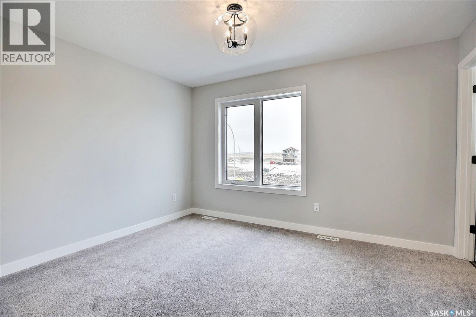 2956 Green Turtle Road, Regina, Saskatchewan  S4V 4G4 - Photo 20 - SK044538