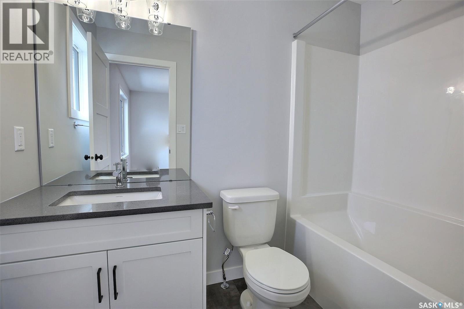 2956 Green Turtle Road, Regina, Saskatchewan  S4V 4G4 - Photo 22 - SK044538