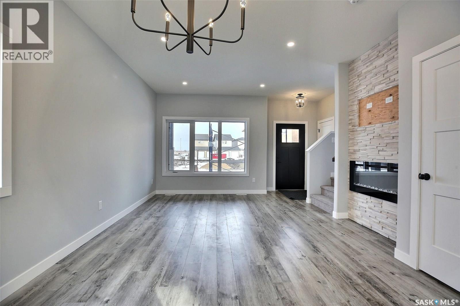 2956 Green Turtle Road, Regina, Saskatchewan  S4V 4G4 - Photo 5 - SK044538