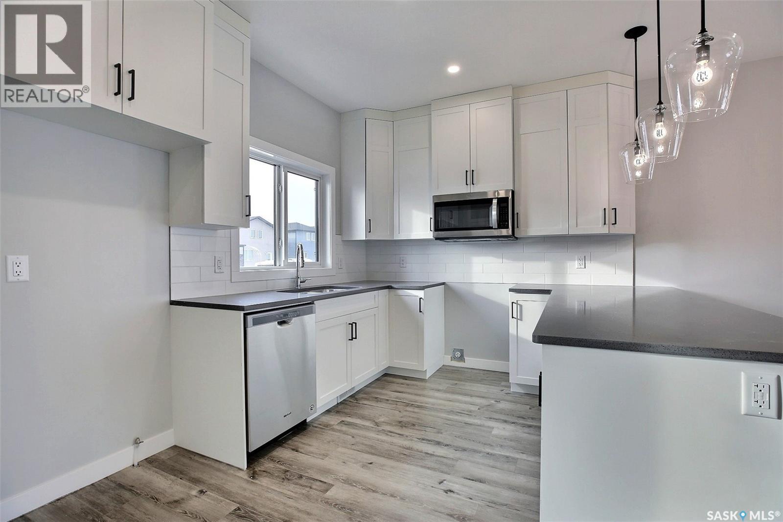 2956 Green Turtle Road, Regina, Saskatchewan  S4V 4G4 - Photo 7 - SK044538