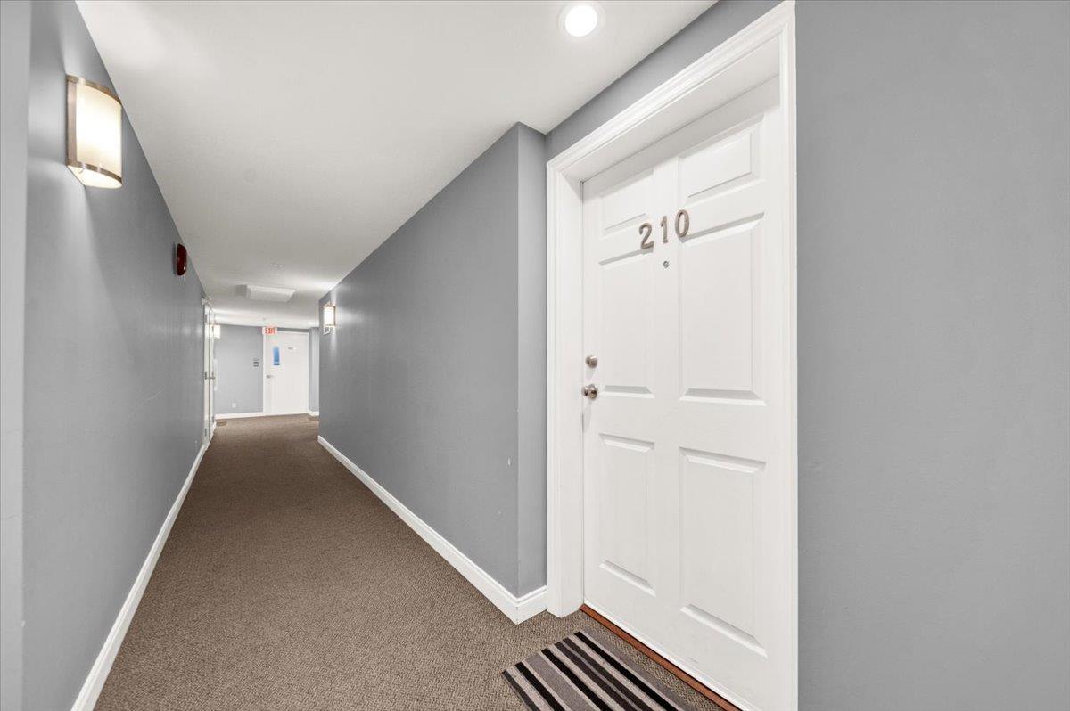 210 5454 198 Street, Langley, British Columbia  V3A 1G2 - Photo 22 - R3152294