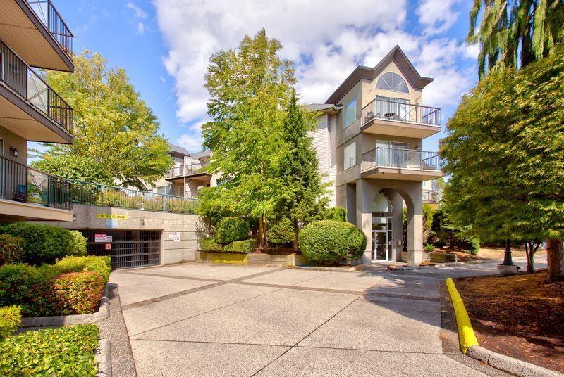 104 32725 George Ferguson Way, Abbotsford, British Columbia  V2T 5M5 - Photo 2 - R3152448