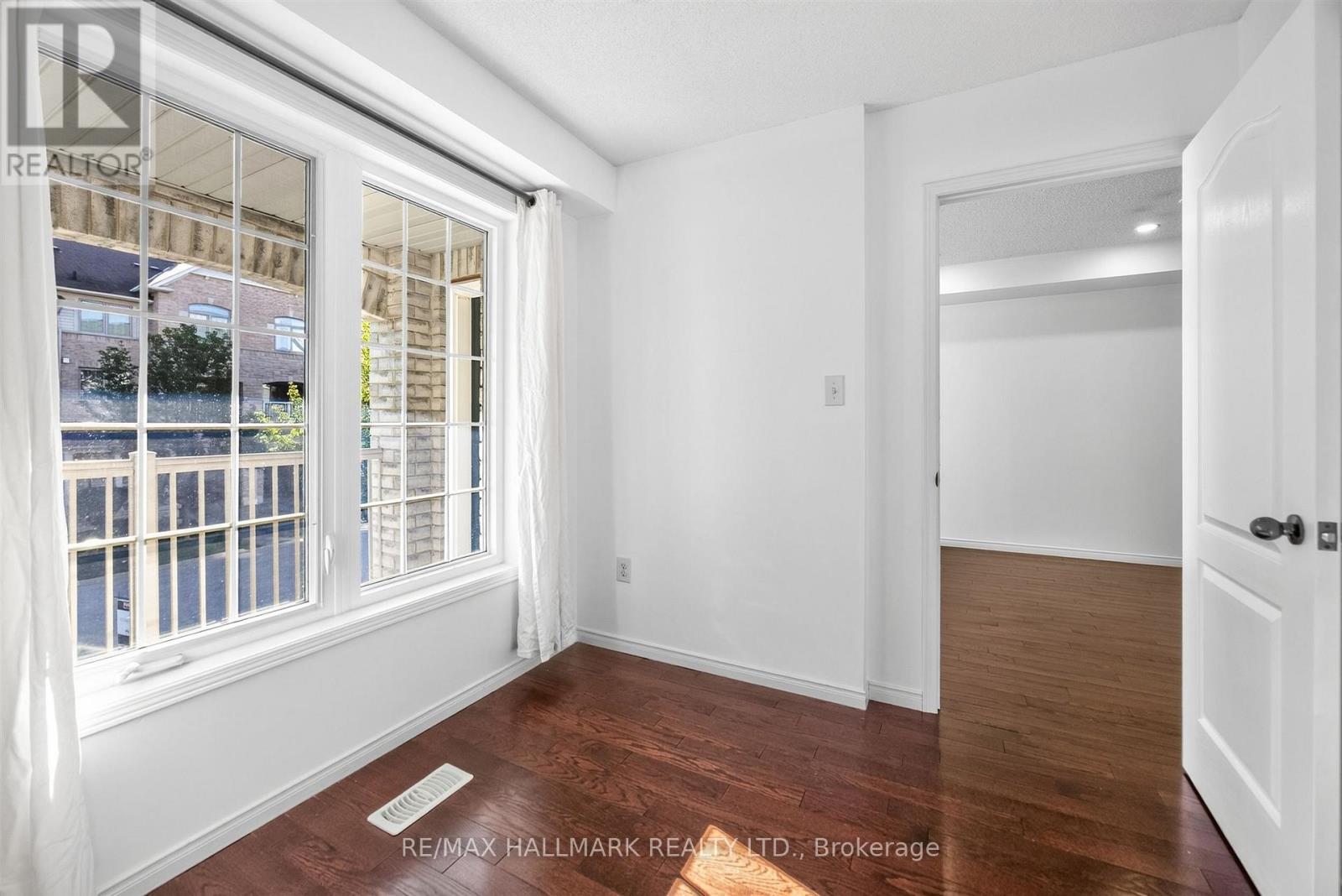 10 Linnell Street, Ajax, Ontario  L1Z 0K9 - Photo 36 - E13507738