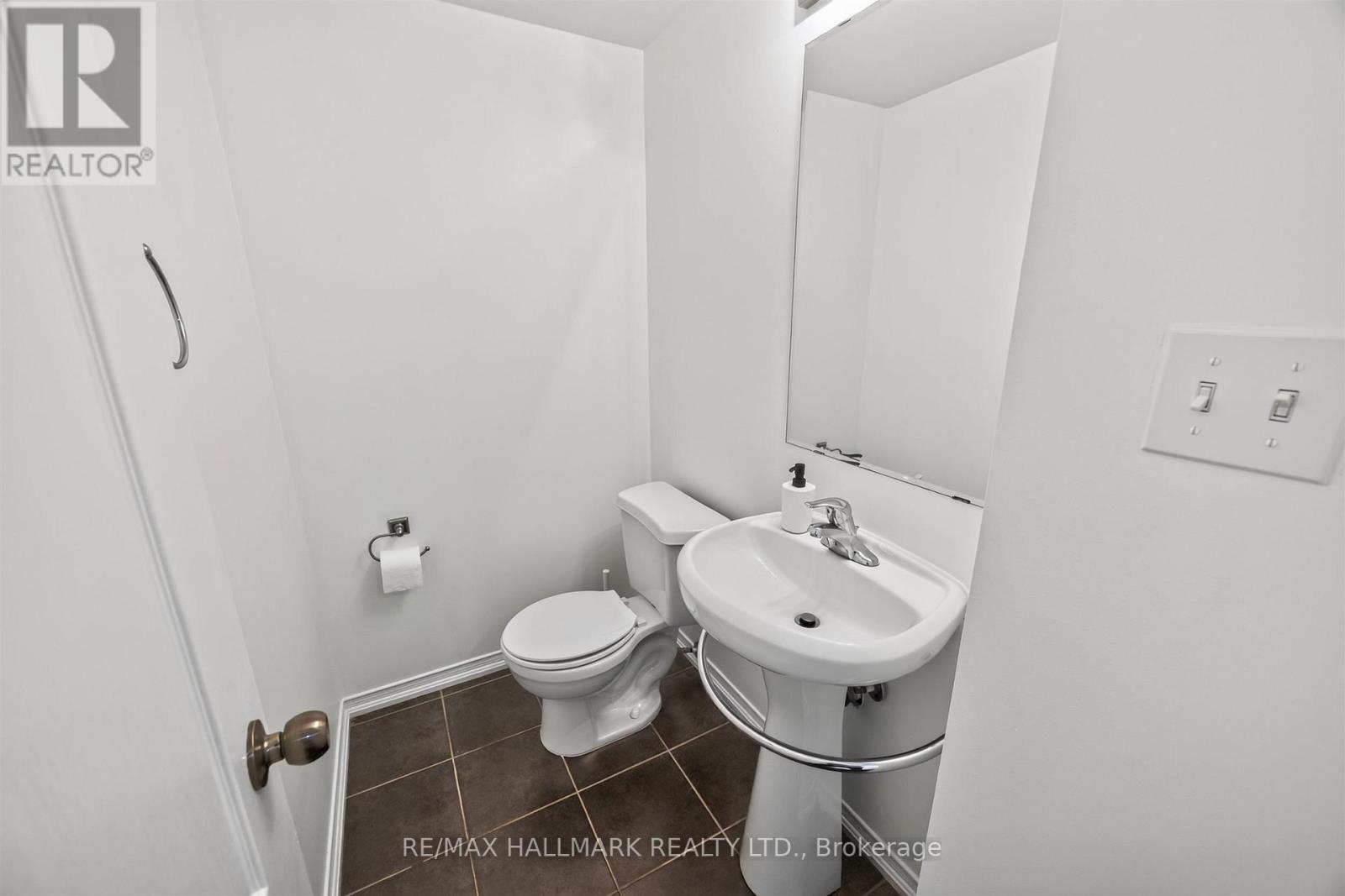 10 Linnell Street, Ajax, Ontario  L1Z 0K9 - Photo 26 - E13507738