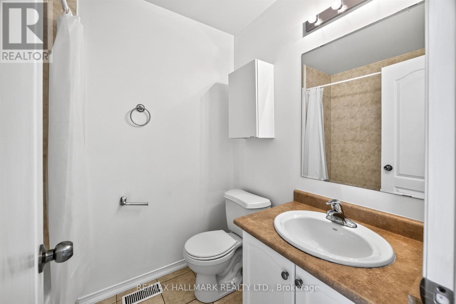 10 Linnell Street, Ajax, Ontario  L1Z 0K9 - Photo 40 - E13507738