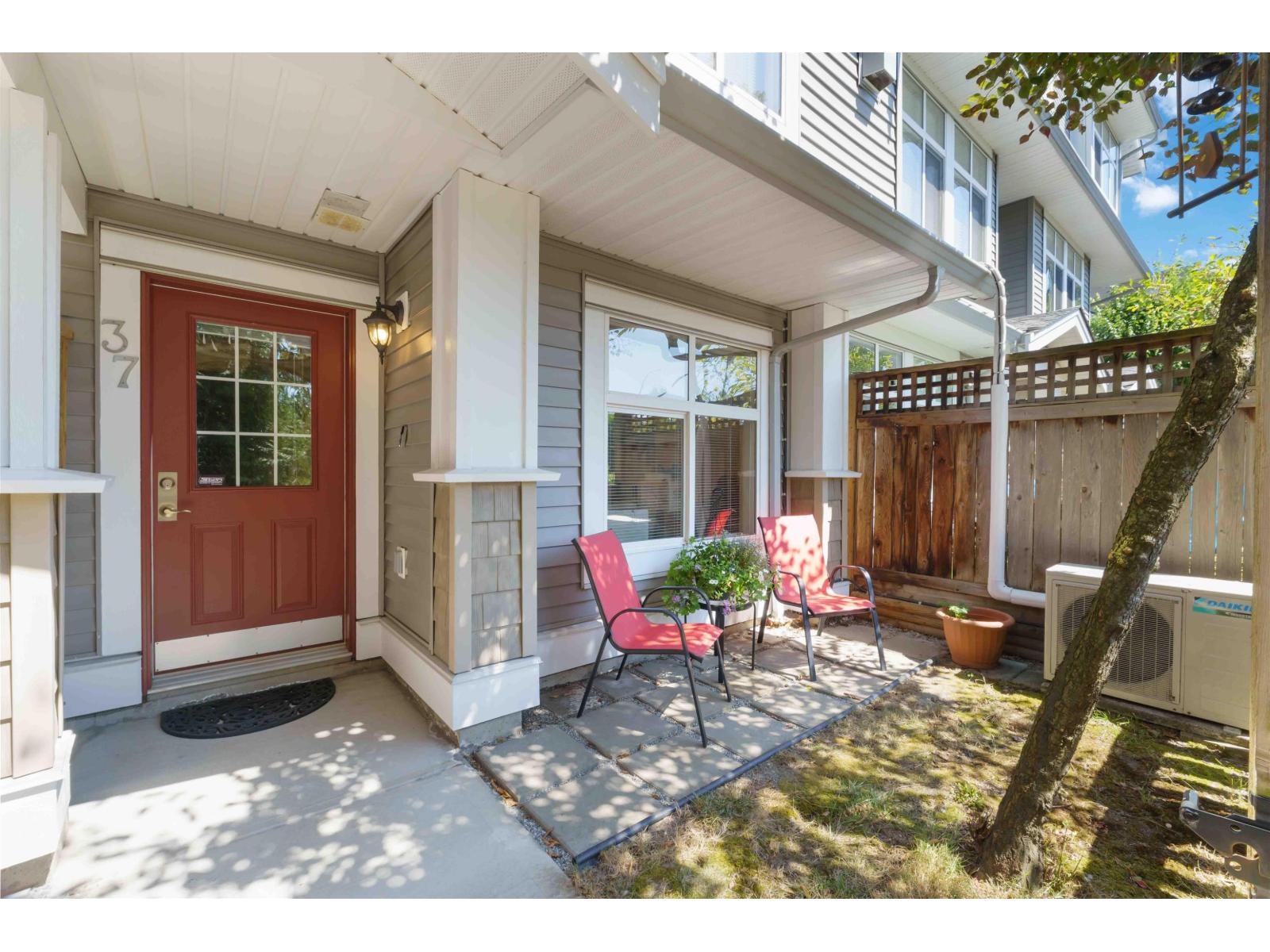37 20449 66 Avenue, Langley, British Columbia  V2Y 3C1 - Photo 3 - R3152853