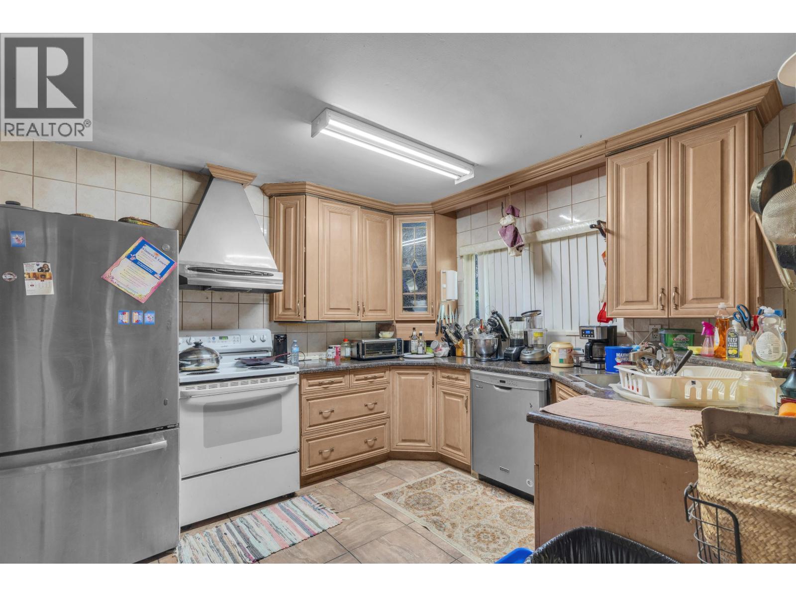 1825 Brunette Avenue, Coquitlam, British Columbia  V3K 1H3 - Photo 9 - R3152286