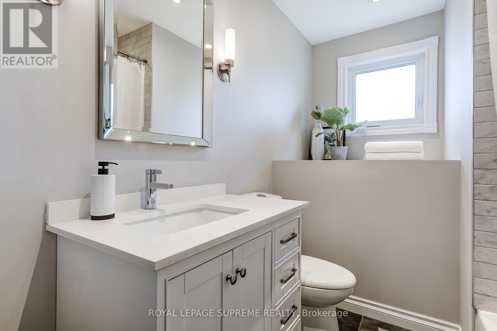 5 Fletcher Place, Toronto, Ontario  M9R 1K7 - Photo 23 - W13640896