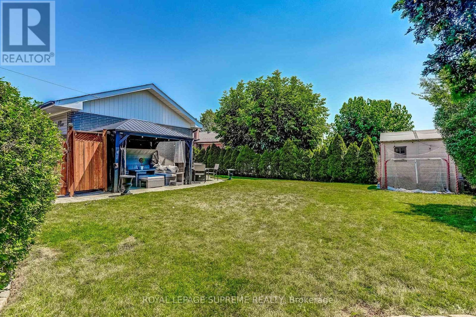 5 Fletcher Place, Toronto, Ontario  M9R 1K7 - Photo 47 - W13640896