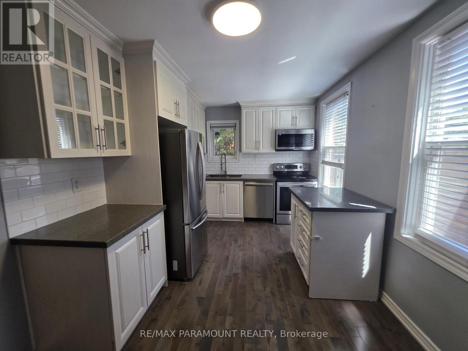Main - 291 Pacific Avenue, Toronto, Ontario M6P 2P8 - Photo 3 - W13594400