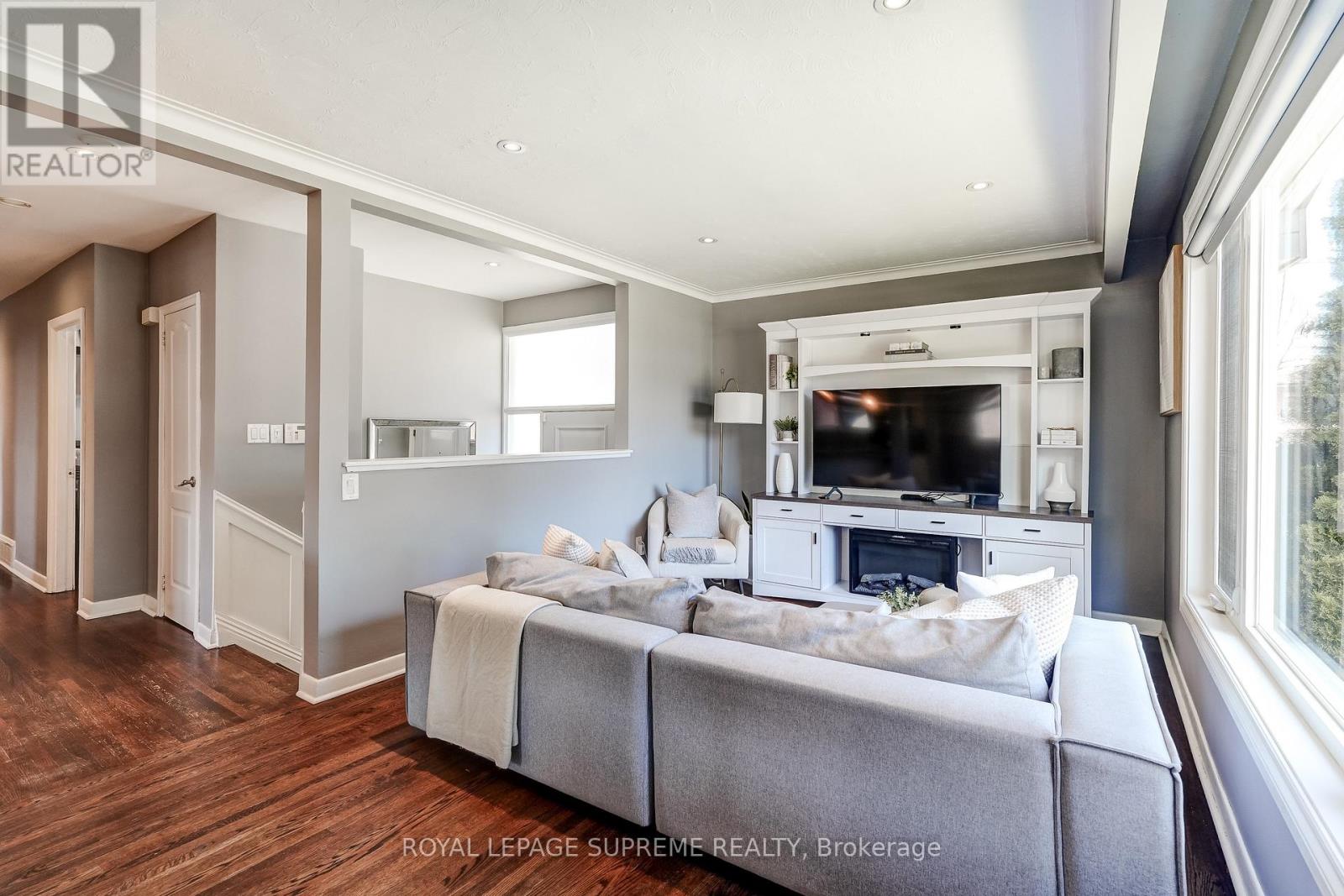5 Fletcher Place, Toronto, Ontario  M9R 1K7 - Photo 10 - W13640896