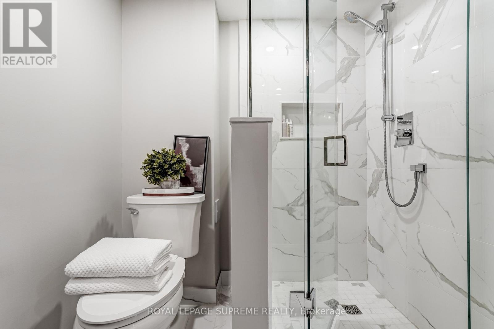 5 Fletcher Place, Toronto, Ontario  M9R 1K7 - Photo 40 - W13640896