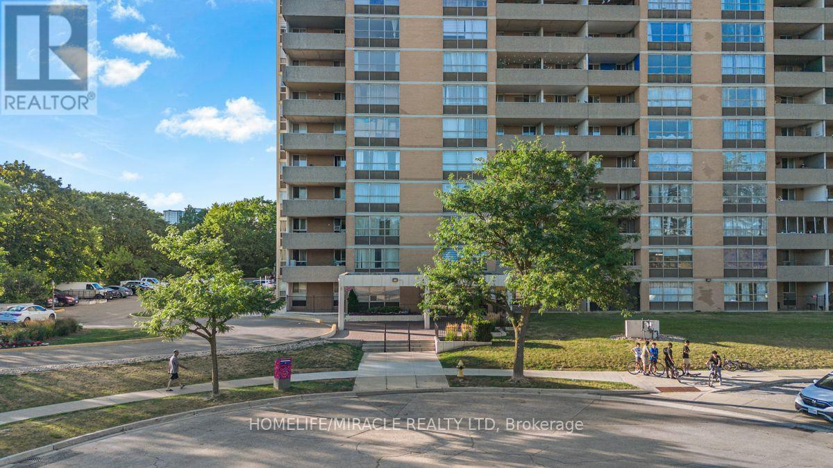 903 - 40 Panorama Court, Toronto, Ontario  M9V 4M1 - Photo 2 - W13629006