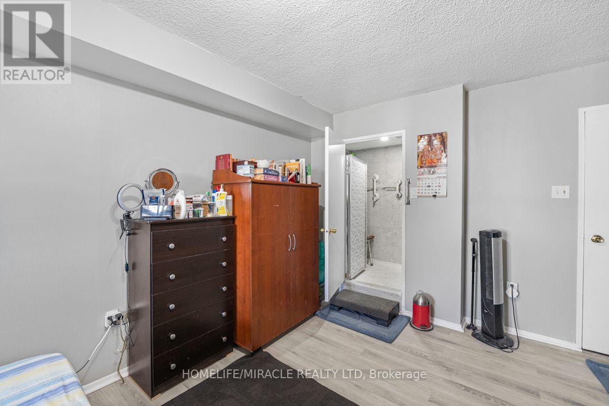 903 - 40 Panorama Court, Toronto, Ontario  M9V 4M1 - Photo 37 - W13629006