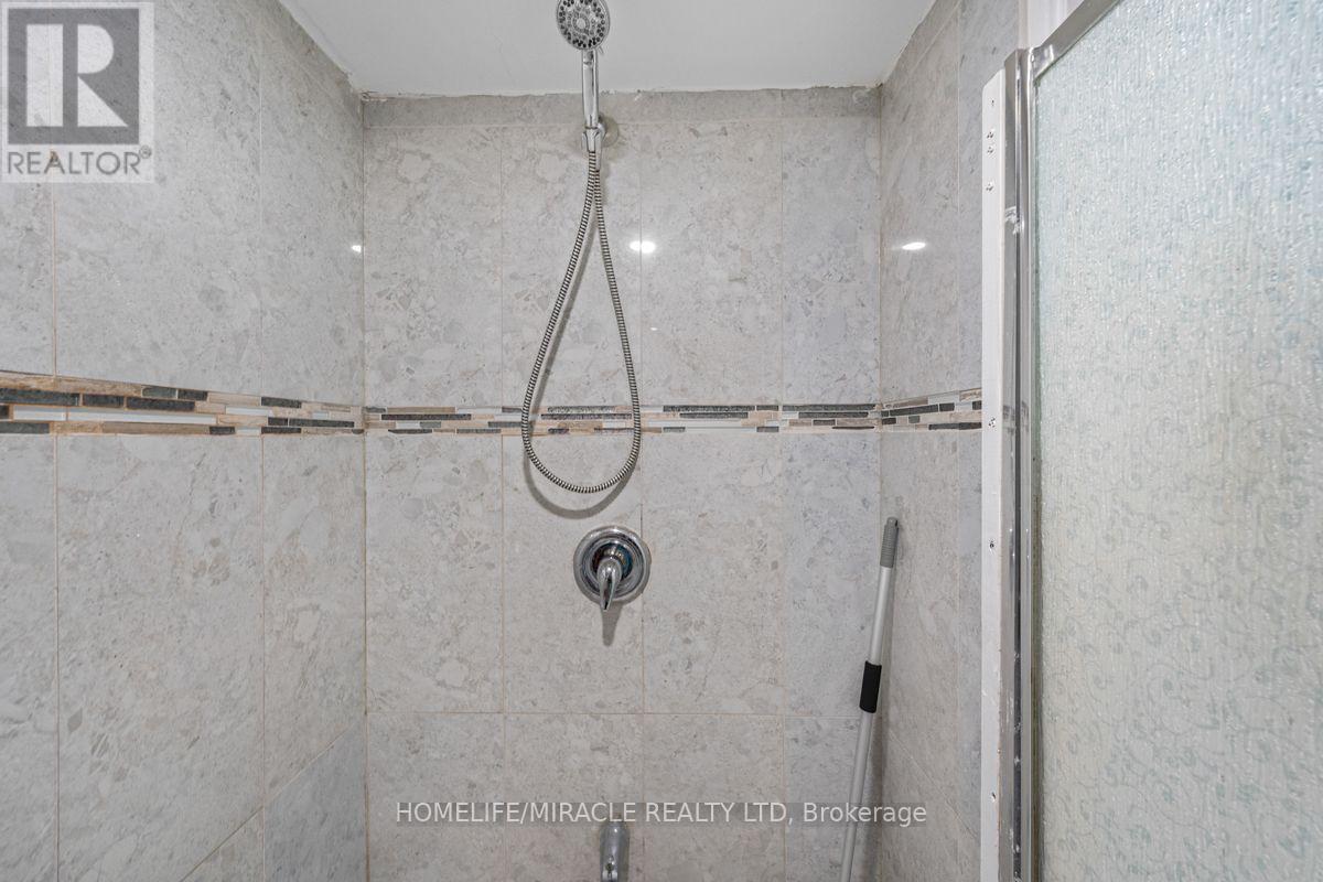 903 - 40 Panorama Court, Toronto, Ontario  M9V 4M1 - Photo 34 - W13629006