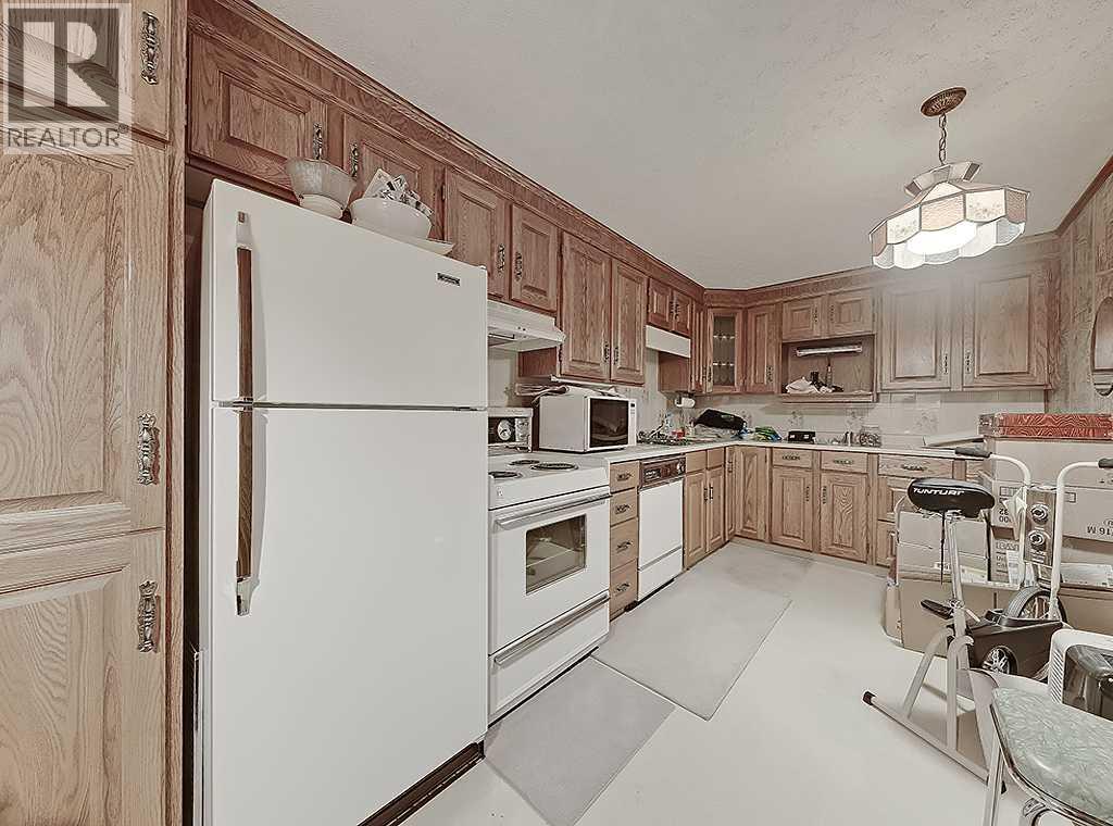 230 Oakwood Place SW, Calgary, Alberta  T2V 3Y6 - Photo 22 - A2334873