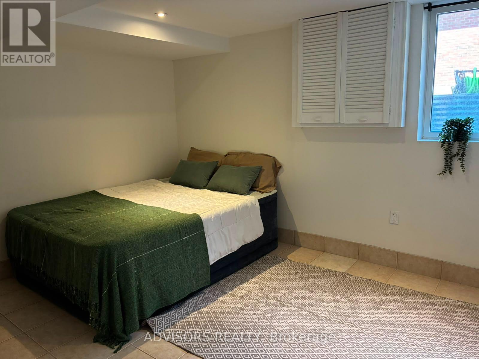 1470 Fisher Avenue, Burlington, Ontario  L7P 2L8 - Photo 11 - W13637144