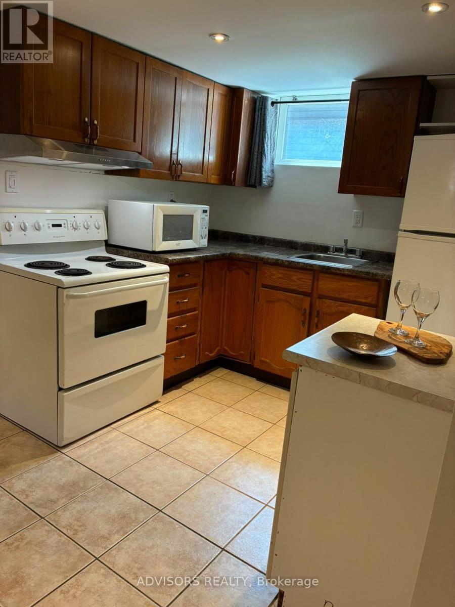 1470 Fisher Avenue, Burlington, Ontario  L7P 2L8 - Photo 7 - W13637144