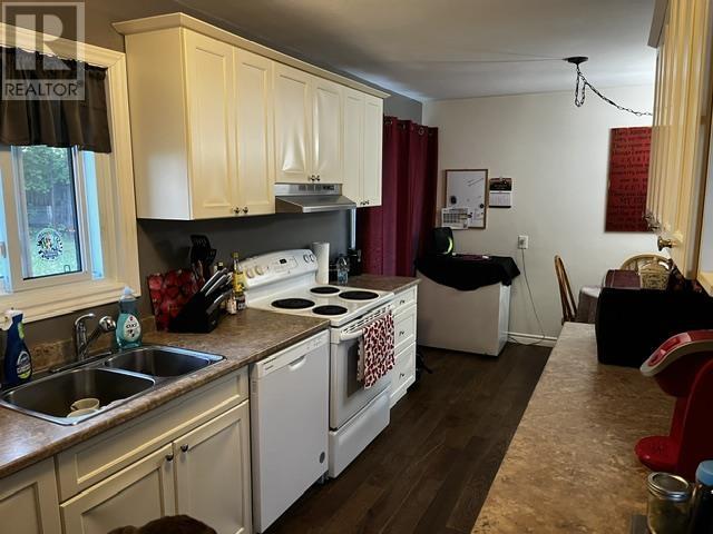 71 Hutchison Ave, Elliot Lake, Ontario  P5A 1W7 - Photo 4 - SM261258