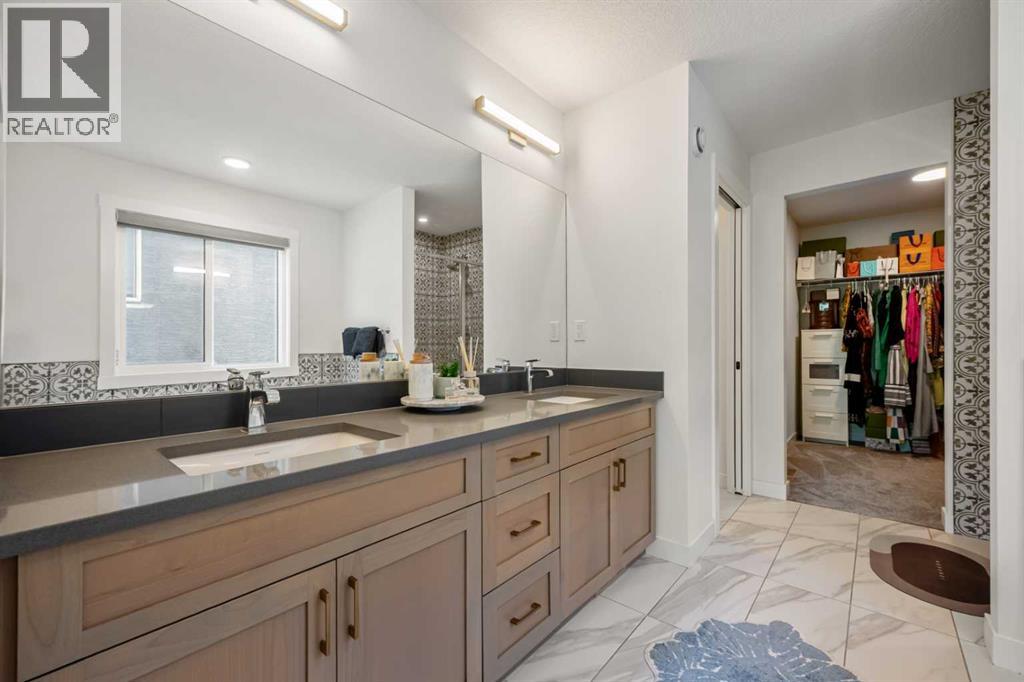 52 Cranbrook Cape SE, Calgary, Alberta  T3M 3L5 - Photo 32 - A2333223