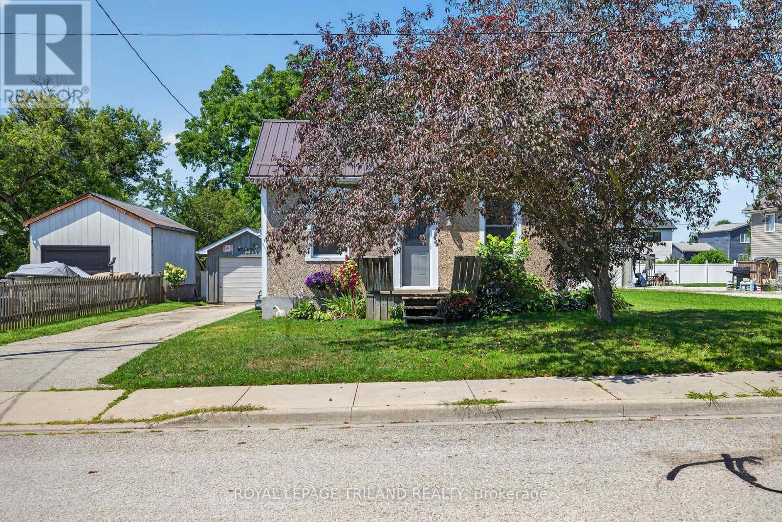 244 West Street, Central Elgin, Ontario  N0L 1B0 - Photo 2 - X13641044