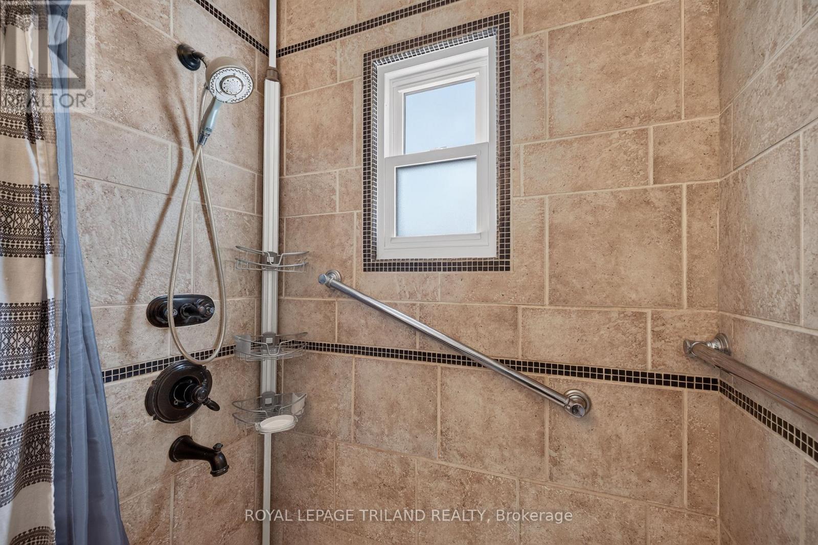 244 West Street, Central Elgin, Ontario  N0L 1B0 - Photo 23 - X13641044