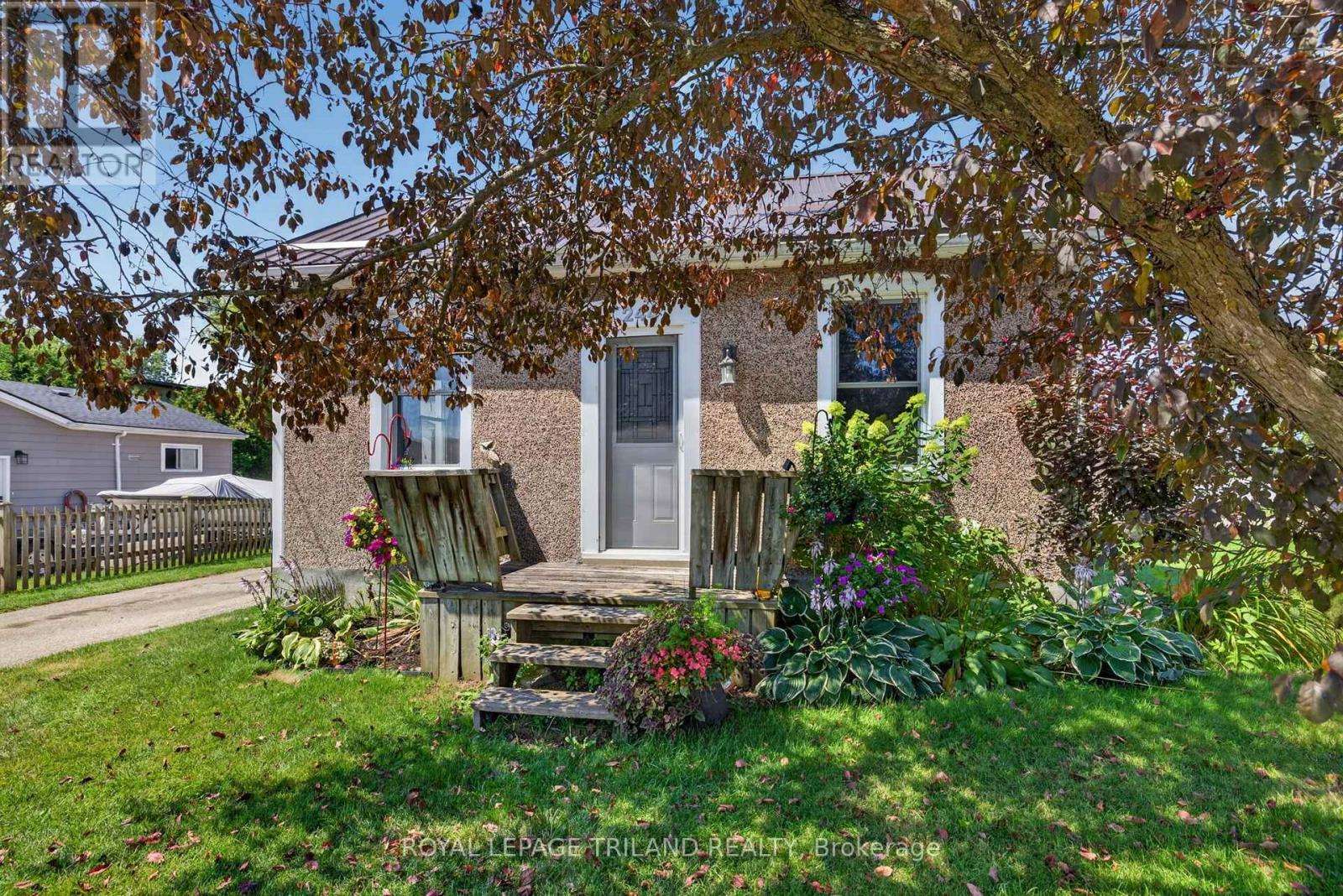 244 West Street, Central Elgin, Ontario  N0L 1B0 - Photo 3 - X13641044