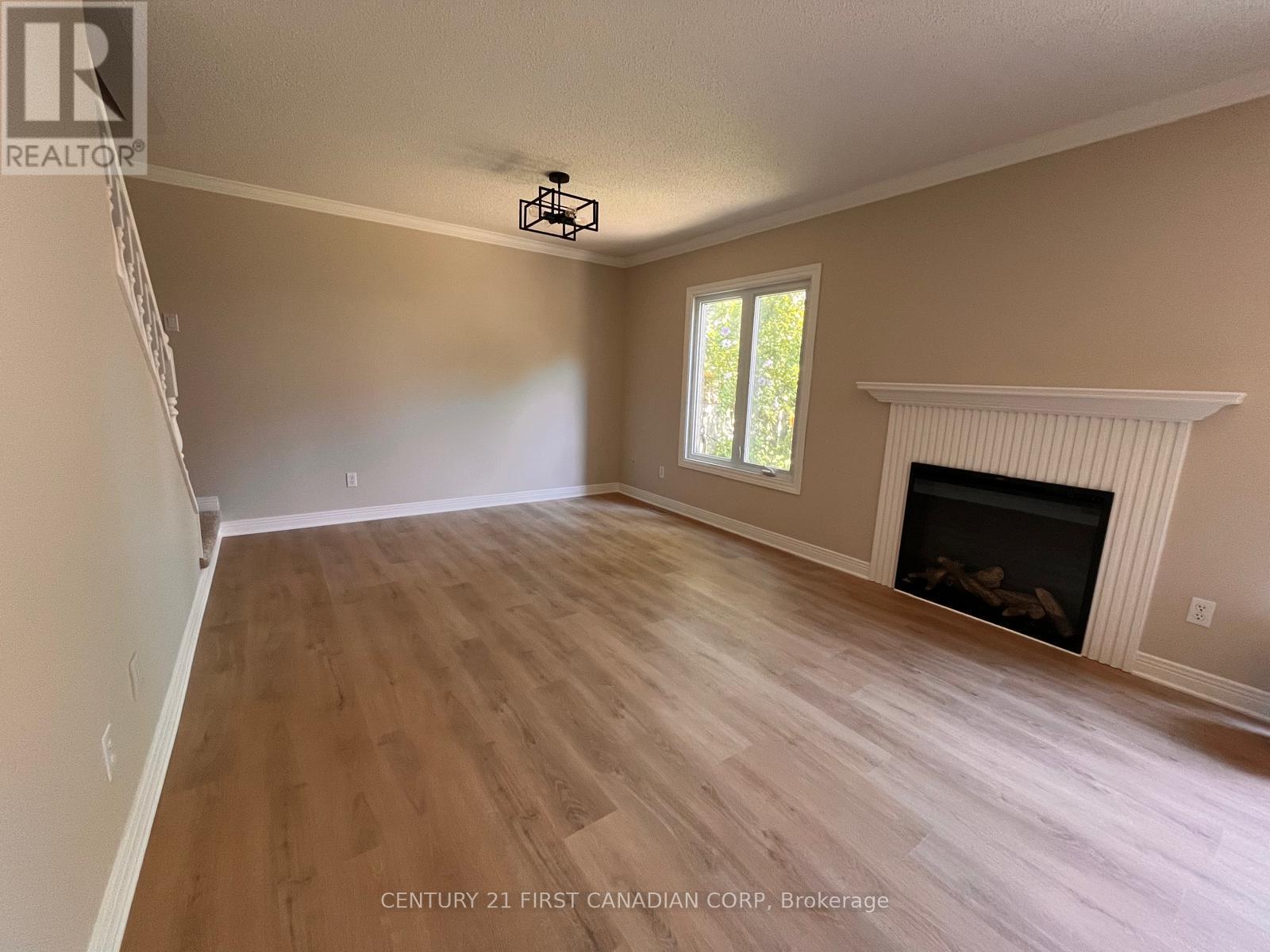 8 - 189 Homestead Crescent, London North, Ontario  N6G 2E6 - Photo 2 - X13641084