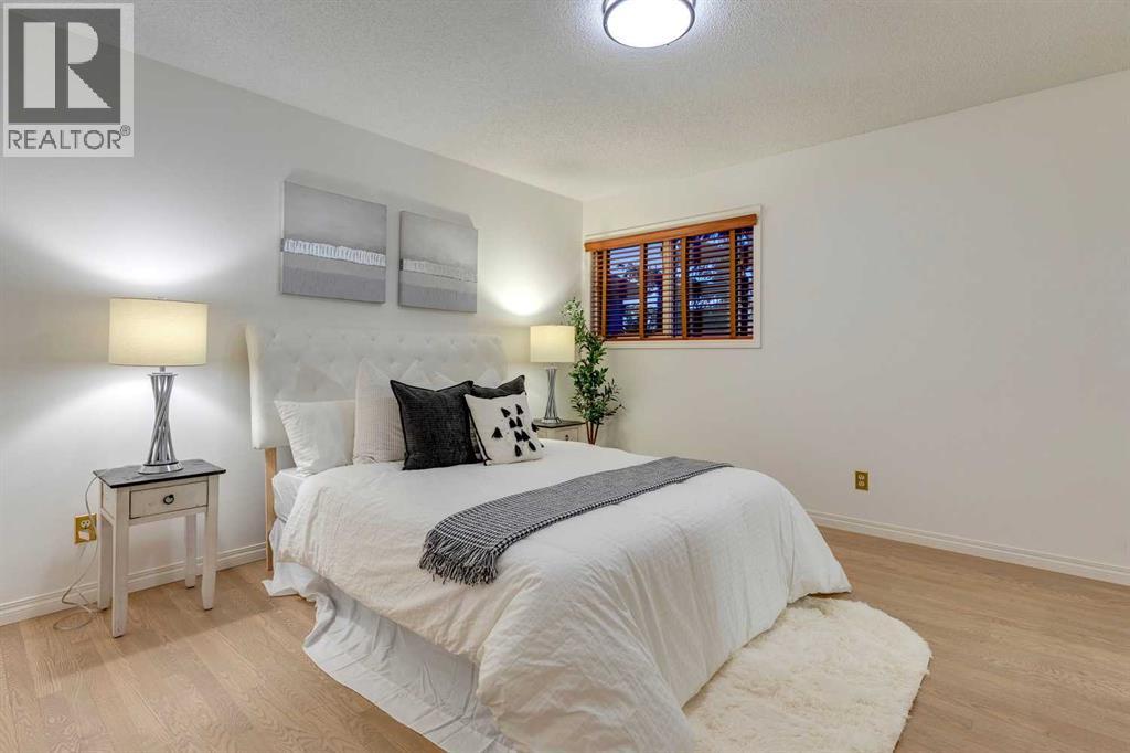 51 Straddock Crescent SW, Calgary, Alberta  T3H 2S9 - Photo 25 - A2324406