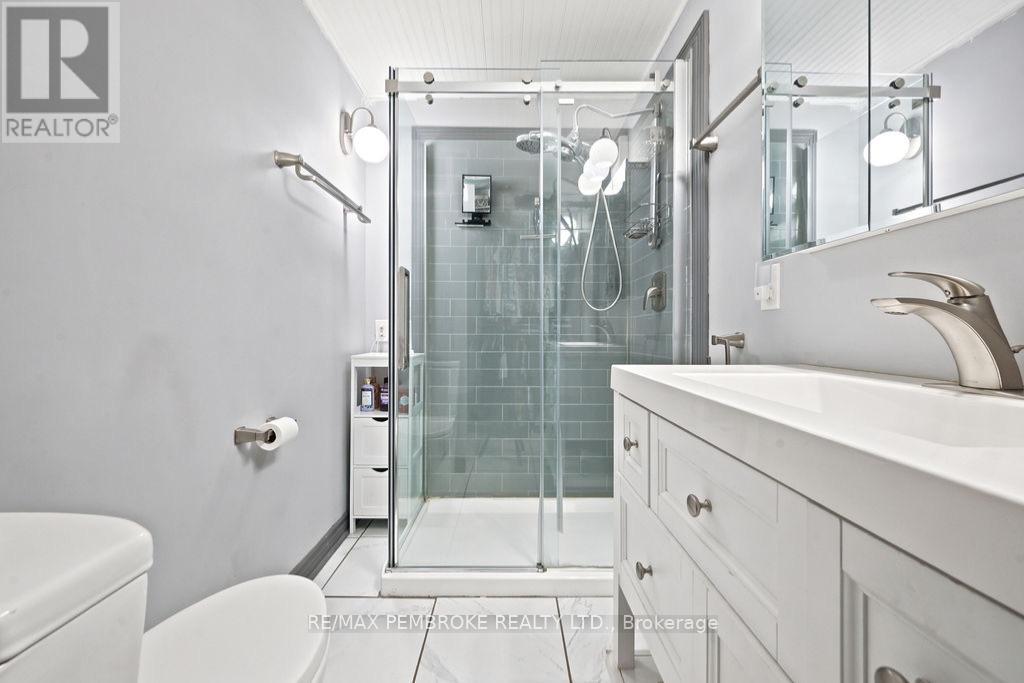 256 Oriole Crescent, Petawawa, Ontario  K8H 0A7 - Photo 30 - X13641046