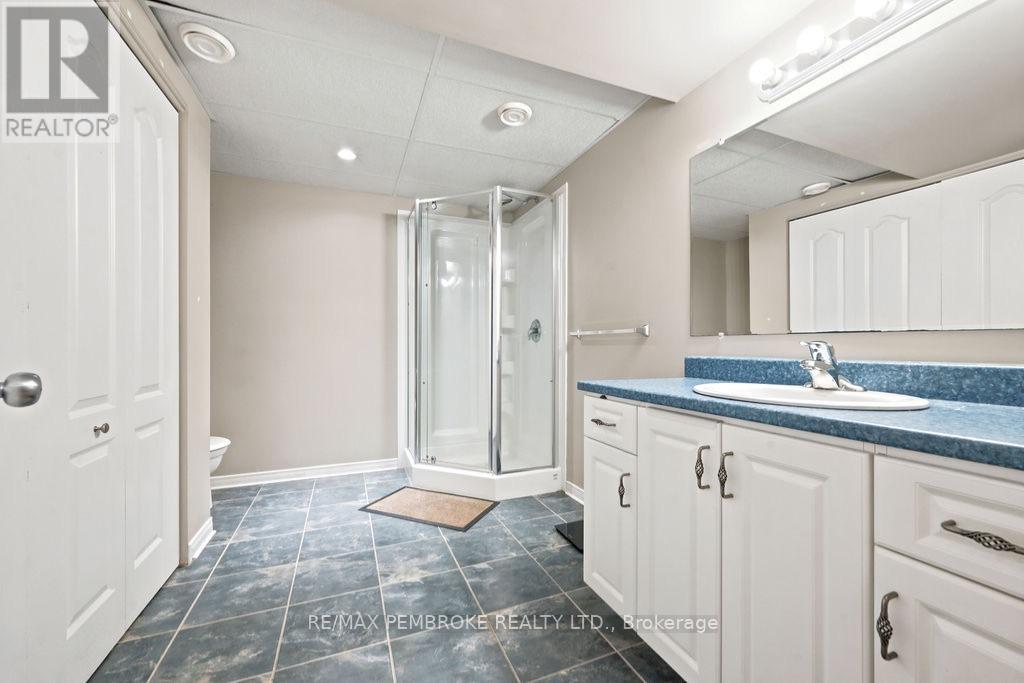 256 Oriole Crescent, Petawawa, Ontario  K8H 0A7 - Photo 41 - X13641046