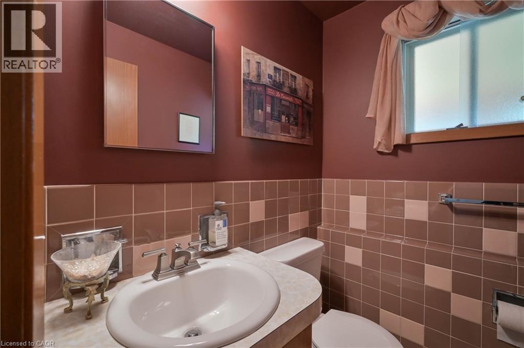 99 Lorraine Avenue, Kitchener, Ontario  N2B 2N1 - Photo 23 - 40844586