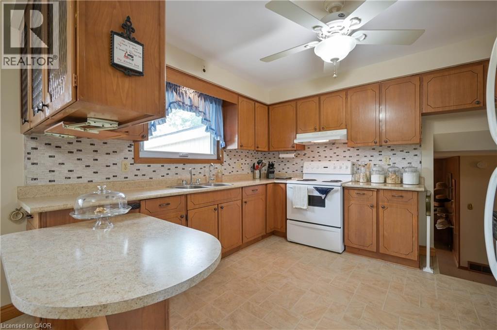 99 Lorraine Avenue, Kitchener, Ontario  N2B 2N1 - Photo 10 - 40844586